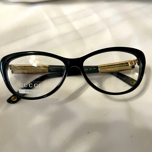 Gucci eyeglass frame - Picture 1 of 5